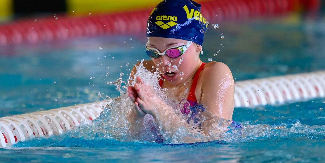 Jade au Meeting Laeticia Bijoux à Nyon