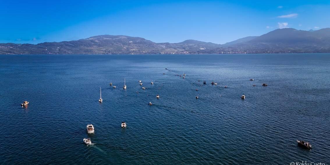 La traversée du lac vue du ciel